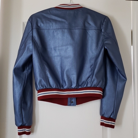 Jacket - Picture 2 of 6